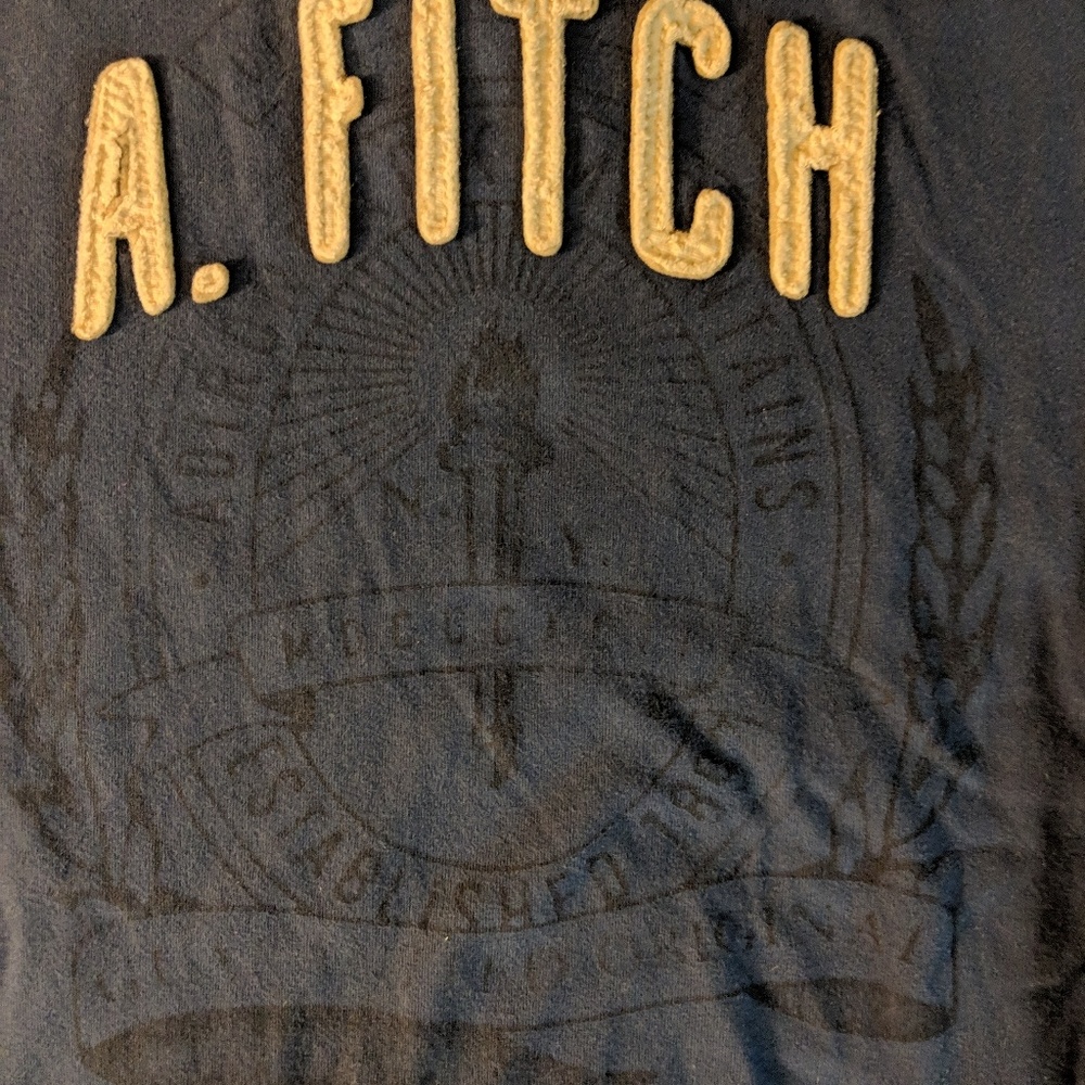 Clothes - Picture 3 of 3